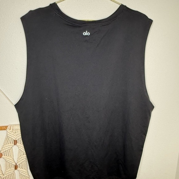 ALO Conquer Muscle Tank in Black NWOT Men’s sleeveless top - Picture 10 of 10